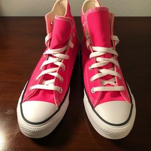 NIB Hyper Pink Chuck Taylor size 5.5 M 7.5 W